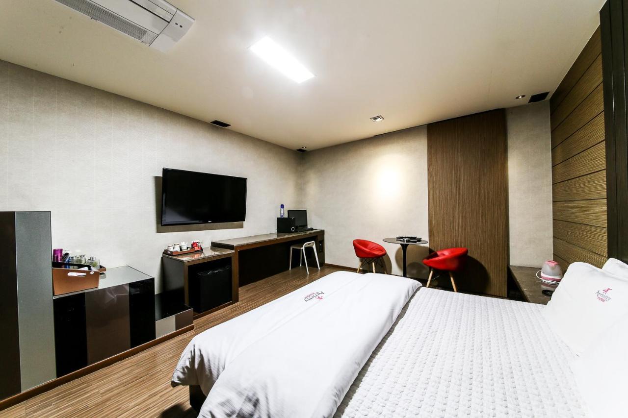 Gyeongju Arrietty Motel Exterior foto