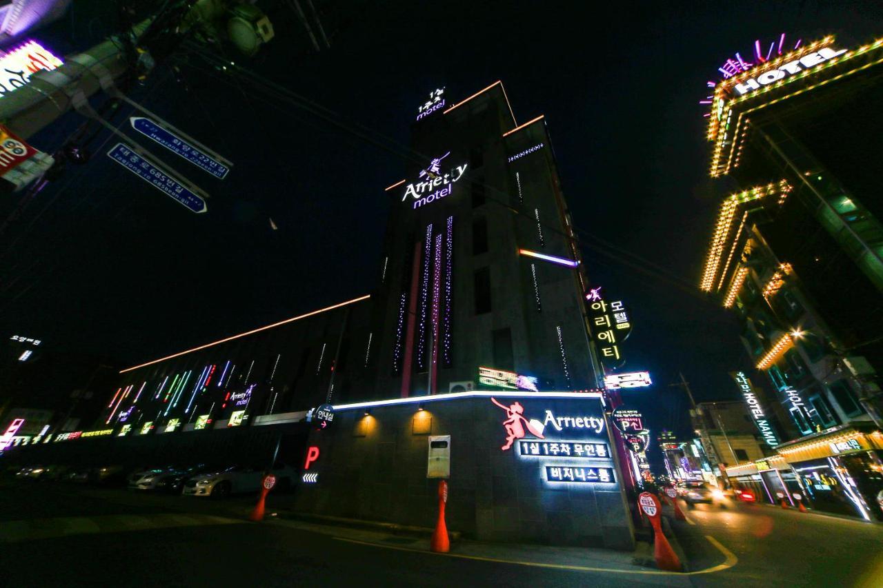 Gyeongju Arrietty Motel Exterior foto
